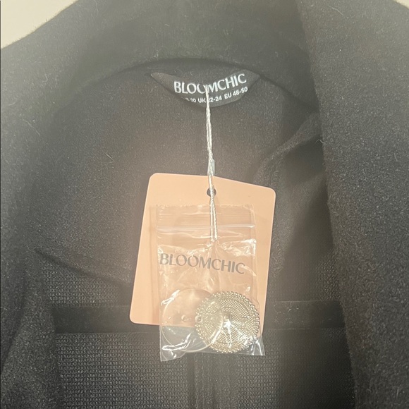 BloomChic Elegant Black Trench Coat - Picture 6 of 6